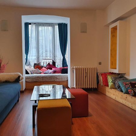 Bucharest Pedestrian Old Town 3 Bedrooms By Orchid Garden ภายนอก รูปภาพ