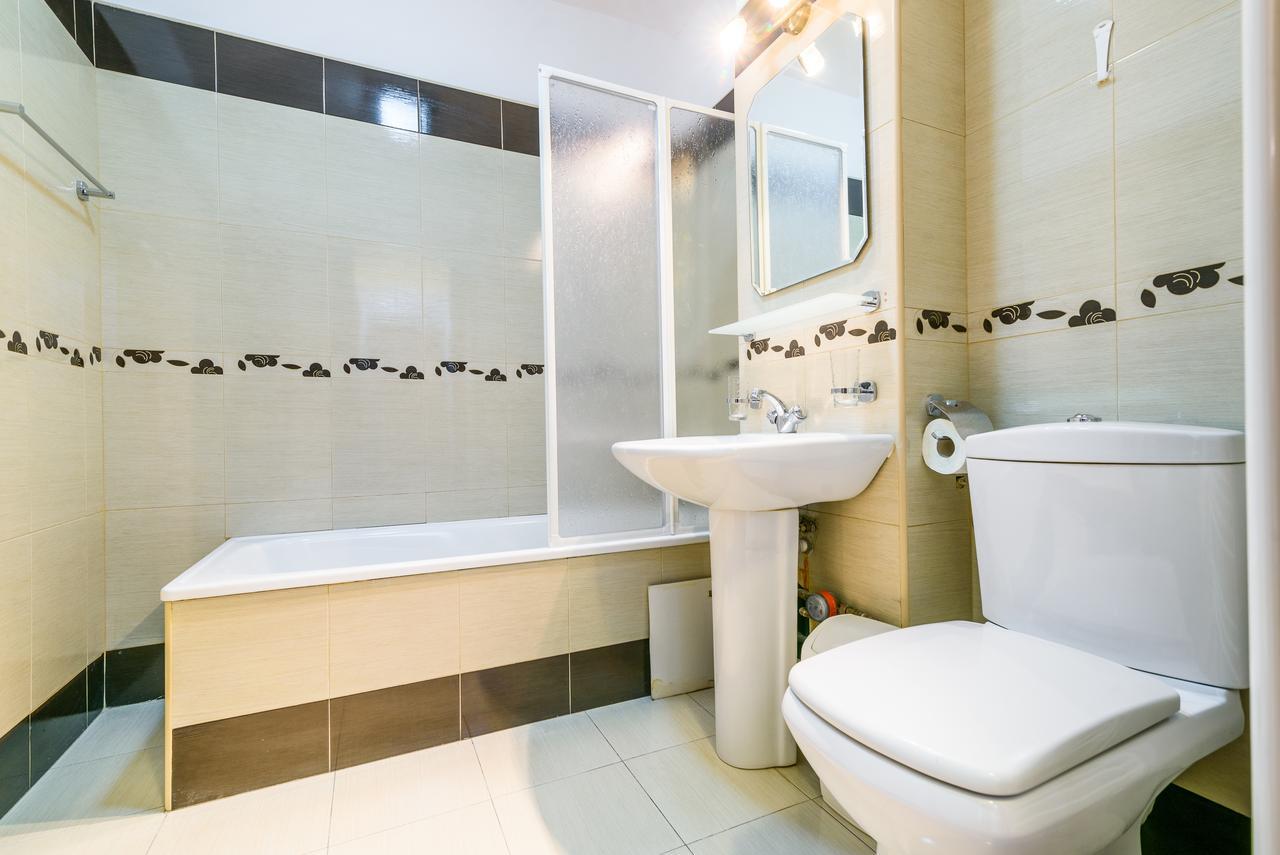 Bucharest Pedestrian Old Town 3 Bedrooms By Orchid Garden ภายนอก รูปภาพ