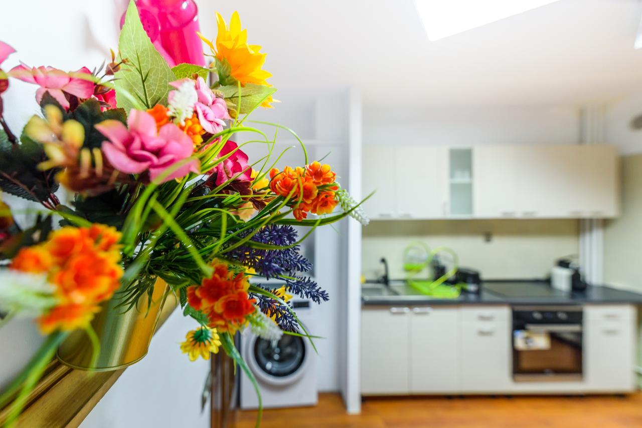 Bucharest Pedestrian Old Town 3 Bedrooms By Orchid Garden ภายนอก รูปภาพ