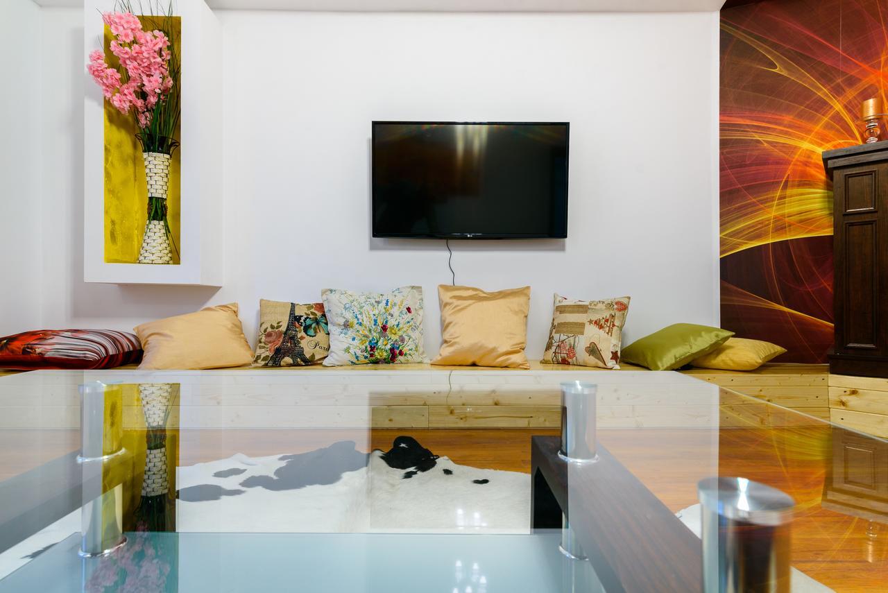 Bucharest Pedestrian Old Town 3 Bedrooms By Orchid Garden ภายนอก รูปภาพ
